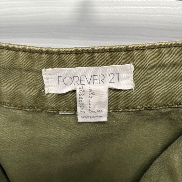 FOREVER 21 Women's Juniors green khaki distressed Button Down Mini Skirt Large - Picture 5 of 10
